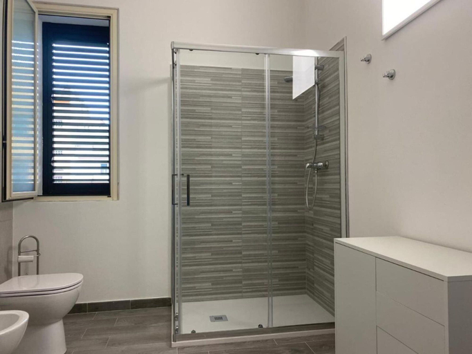 Bathroom 4, Belvilla by OYO Casaamare, Palermo