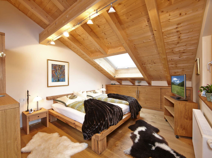 Bedroom 3, Holiday Apartment Zugspitzblick-riedel, Garmisch-Partenkirchen