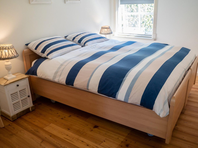 Bedroom 4, Cottage by Wadden Sea With Scenic Views, Dongeradeel