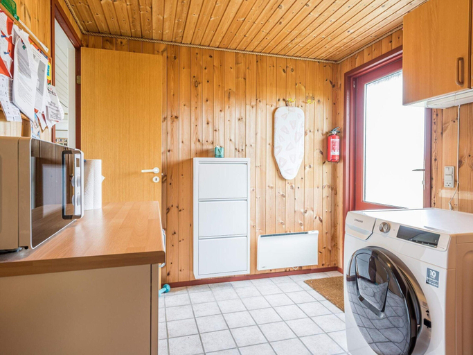 Others 5, 6 Person Holiday Home in Henne, Varde