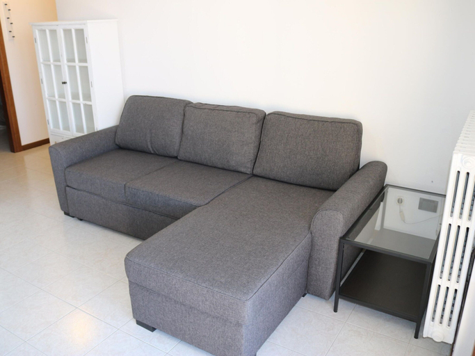Living area 5, Apartment in Lazise With Lake View Balcony, Verona