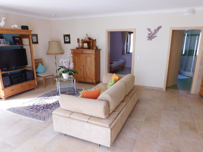Living area 2, Holiday Apartment at the Rose Garden, Ostallgäu