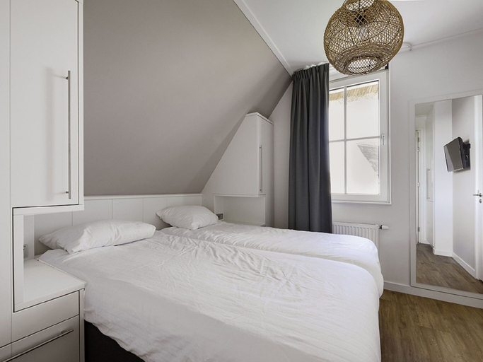 Bedroom 4, Luxury Villa With gas Fireplace, Lemsterland