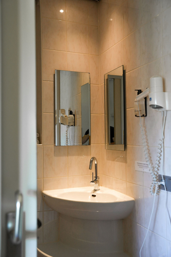 Bathroom 3, Hotel Het Witte Paard, Etten-Leur