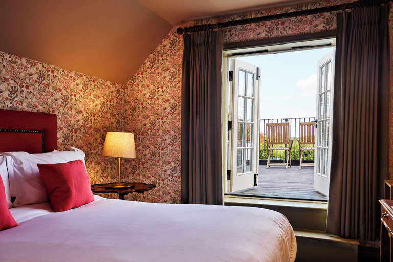 Bedroom 3, The Black Horse, Climping, West Sussex