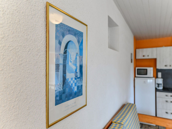 Others 2, Gite in a holiday park with swimming pool, Charente-Maritime
