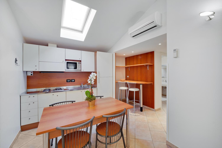 Dining Room 7