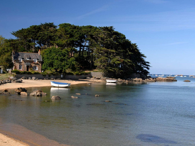 Others 4, Apartment in Tregastel near the Beach, Côtes-d'Armor
