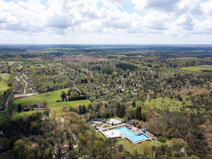 Pool, Holiday Home in Drenthe With Sauna, Ooststellingwerf