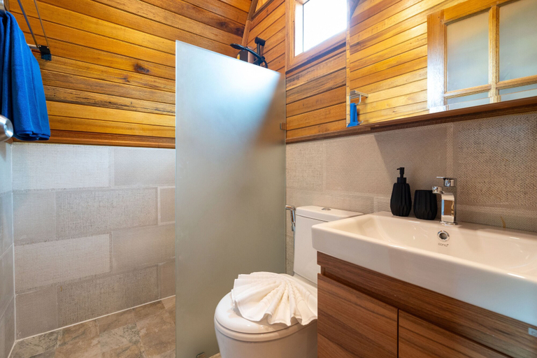 Bathroom, Tropical Chalet 2BR Pool Villa Pasak 2, Phuket Island