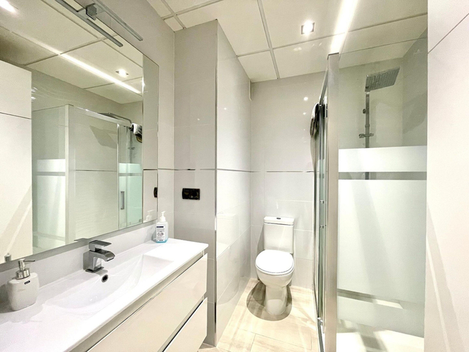Bathroom 3, Belvilla by OYO Loft Remote-working, Granada
