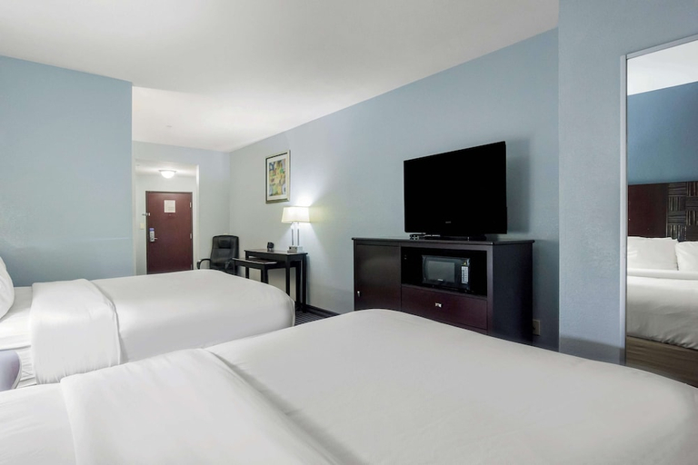 Bedroom 2, Baymont by Wyndham Mineral Wells, Palo Pinto