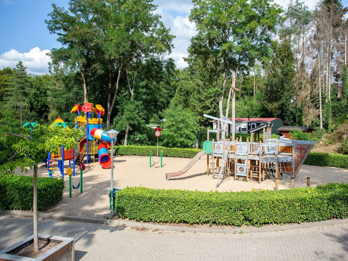 Property amenity 2, Luxury Lodge With Private Swimming Pool, Rhenen