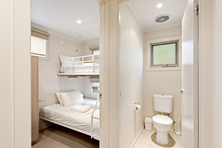 Bedroom 3, Discovery Parks - Lake Hume, Wodonga