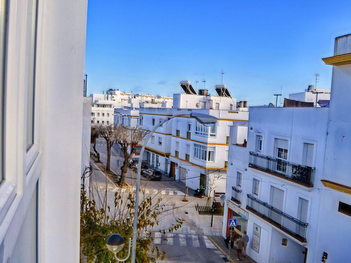 Others 4, Apartment in Conil Near Scenic Beaches, Cádiz