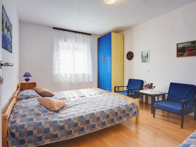 Room 5, Apartment With Balcony and sea View, Premantura
