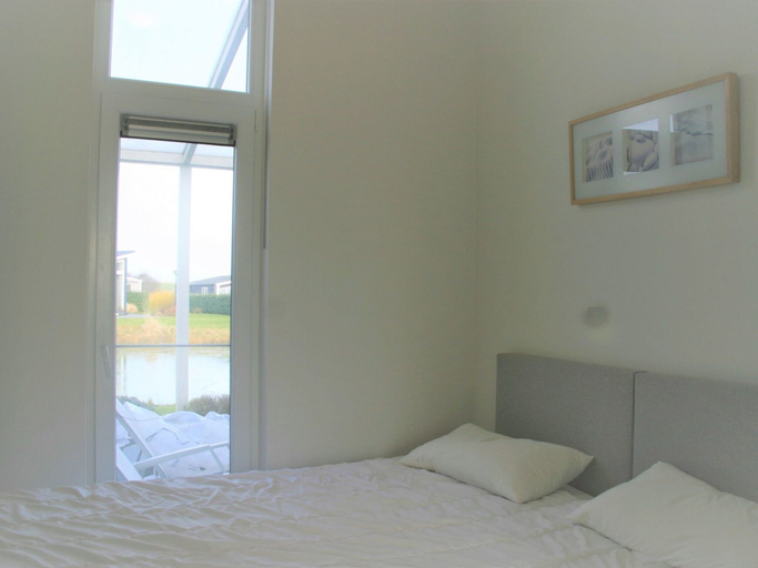 Bedroom 3, Chalet in Zeeland by the Lake, Kapelle