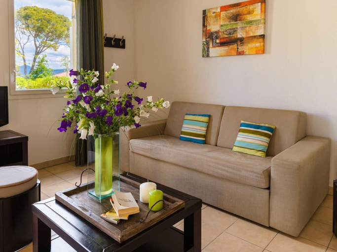Living area, Apartment in Le Brusc Near Sandy Beach, Var