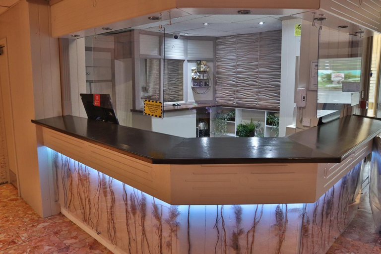 Public Area, Inn on the Lake Hotel, Kent