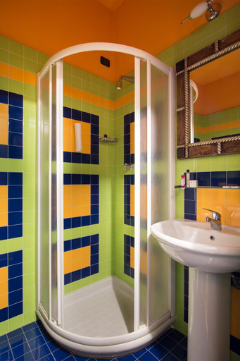 Bathroom 5, Grand Hotel Panoramic, Pistoia