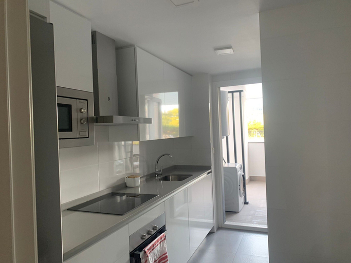 Private kitchen 4, Belvilla by OYO Apartamento Port Avenue, Málaga