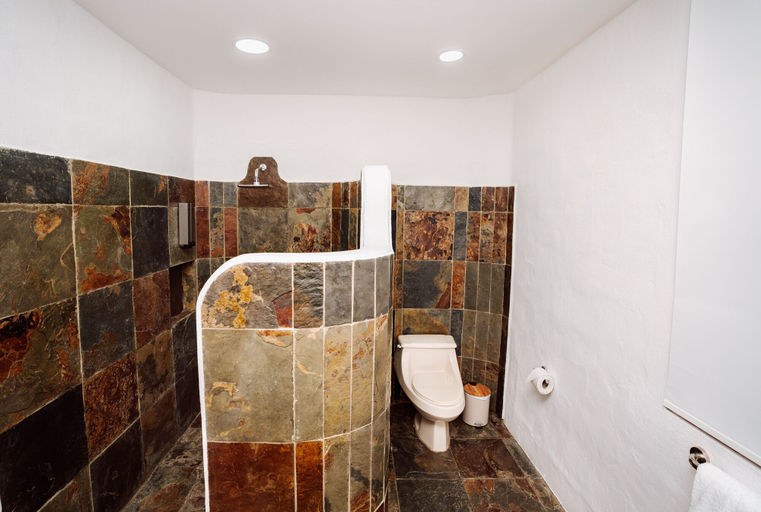 Bathroom 4, Hotel Villa Escalesia Galapagos, Santa Cruz