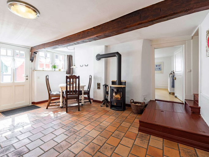 Others 4, Romantic Holiday Home in Schleiden on the Village Square, Euskirchen