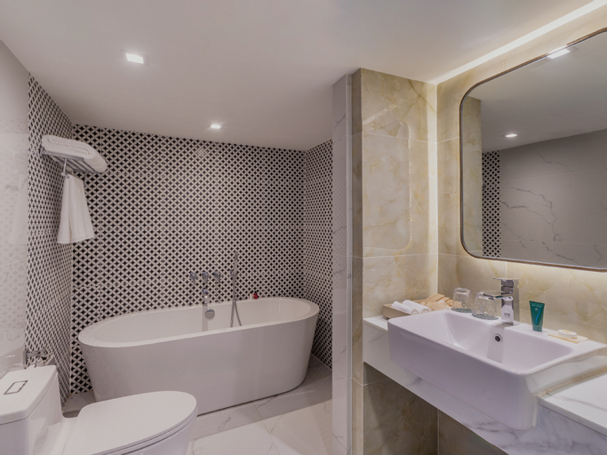 Bathroom 22