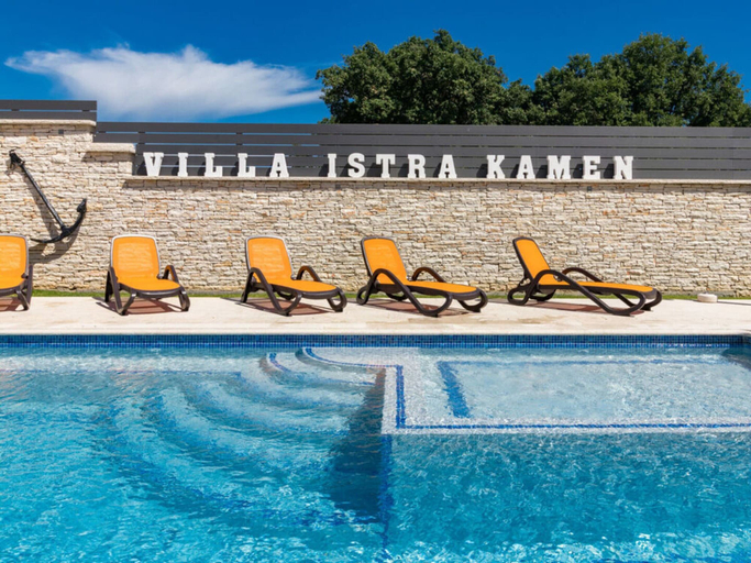 Pool 4, Istra Kamen Comfortable Holiday Residence, Marčana