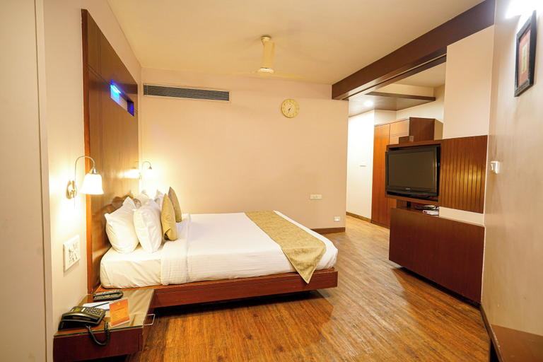 Bedroom 3, Hotel Mayura, Raipur