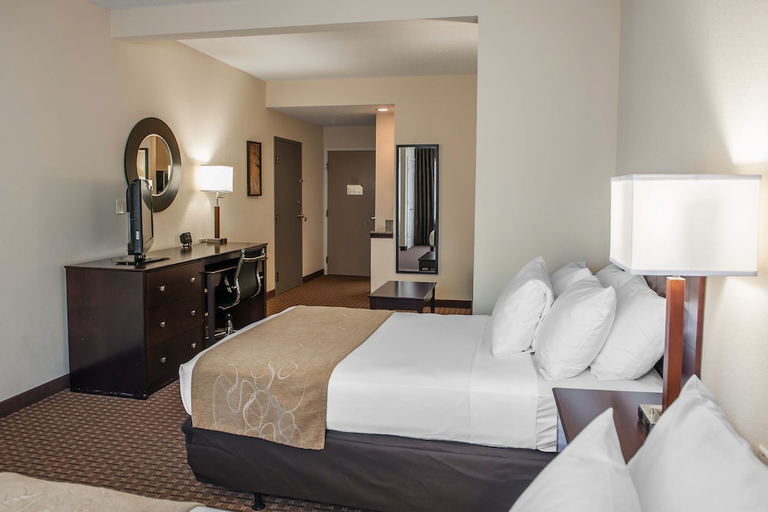 Bedroom 3, SureStay by Best Western Marion, Grant