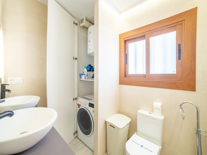 Bathroom 5, Belvilla by OYO Apartment in Adeje, Santa Cruz de Tenerife