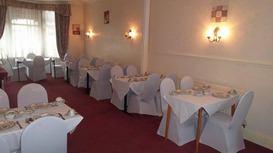 Food & Drinks, Tulip Hotel, Blackpool
