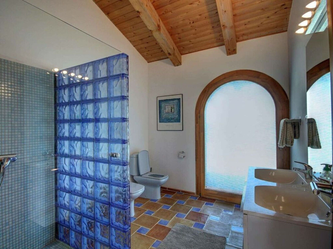 Bathroom, Finca C'an Sebastia, Baleares