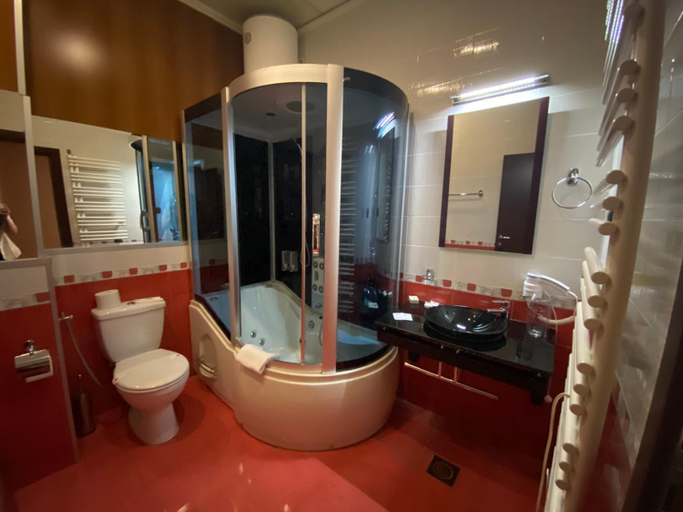 Bathroom 5, Hotel Fortuna, Banja Luka