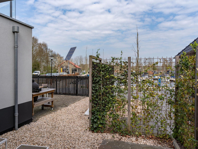 Exterior 4, Holiday Home in Sneek With Waterfront Jetty, Sneek