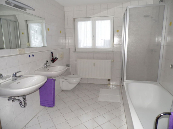 Bathroom 4, Am Reichenbach Modern Retreat, Emmendingen