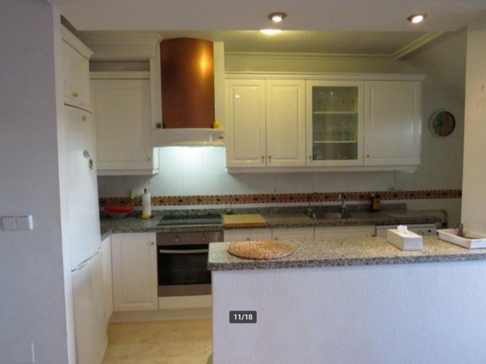 Private kitchen 5, Belvilla by OYO Pera, Alicante