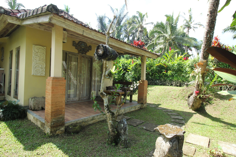Exterior & Views, Capital O 94012 Dewa Jati House, Gianyar
