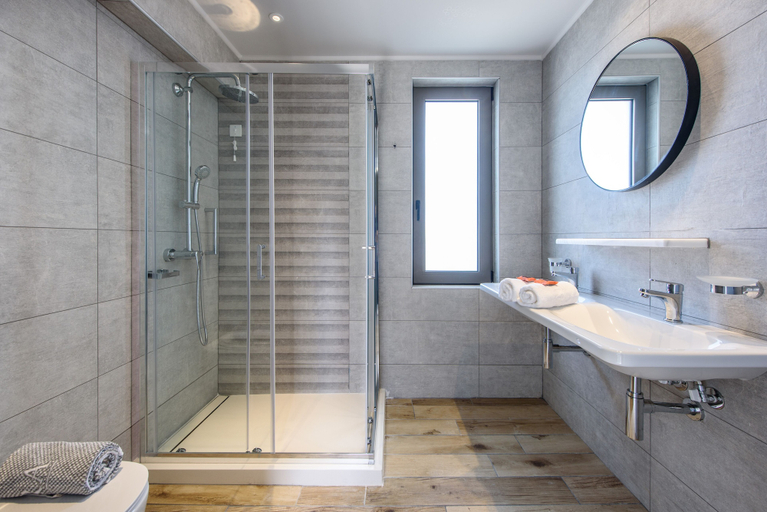 Bathroom 3, Caldera Village, Crete