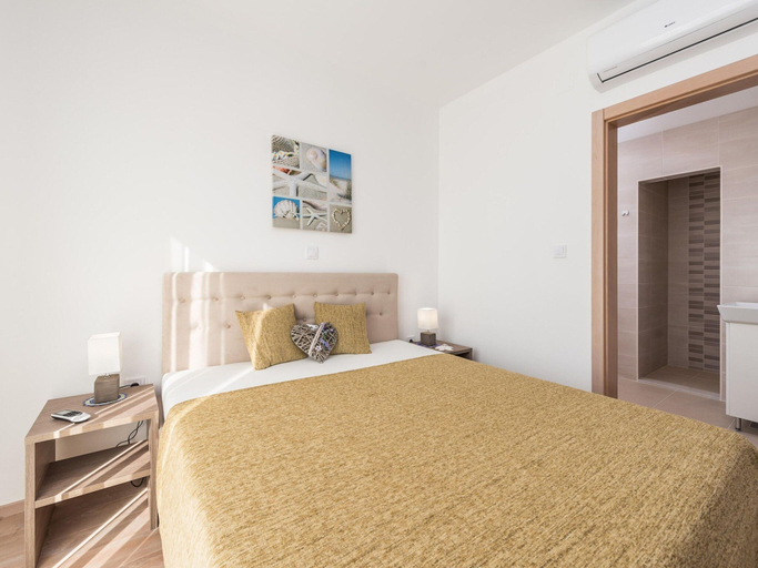 Room 3, Apartment in Croatia Near Adriatic Coast, Sukošan