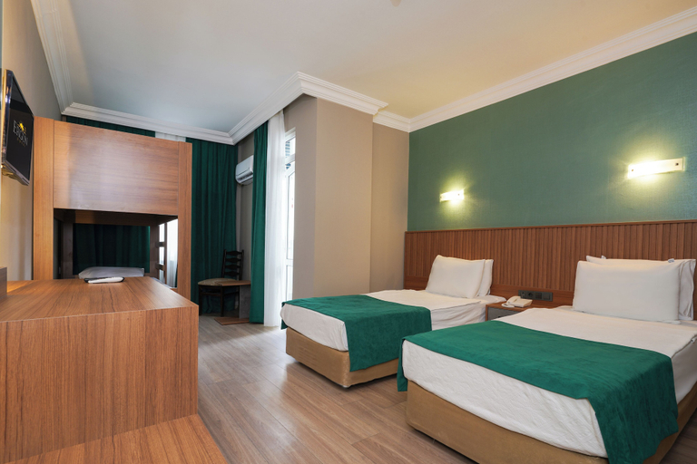 Bedroom 2, Ergun Hotel, Alanya