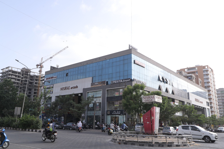 Exterior & Views 2, Hotel Privya Rooms and banquet Surat, Surat