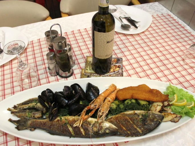 Dining 3, Villa Barmel Apt 2, Pula
