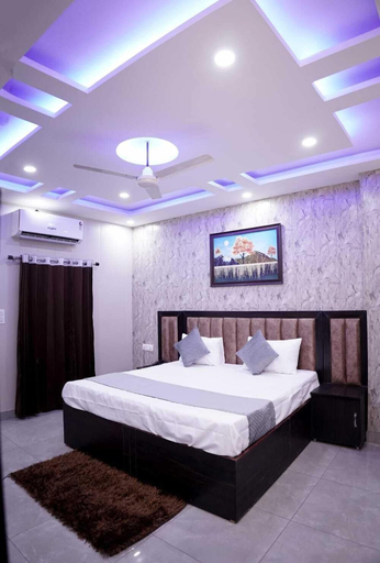Bedroom 3, Hotel Amazing House, Delhi