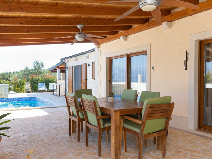 Pool 4, Villa Anabella - Four Bedroom Villa With Swimming Pool, Supetar