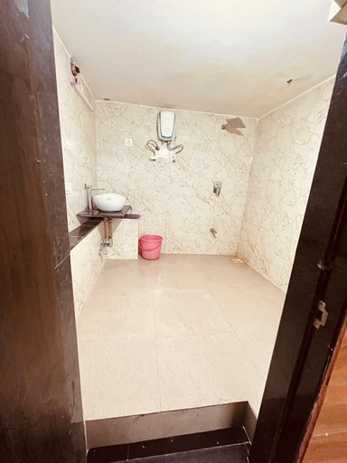 Bathroom 1, Abu Bunglow Homestay By GRB, Sirohi