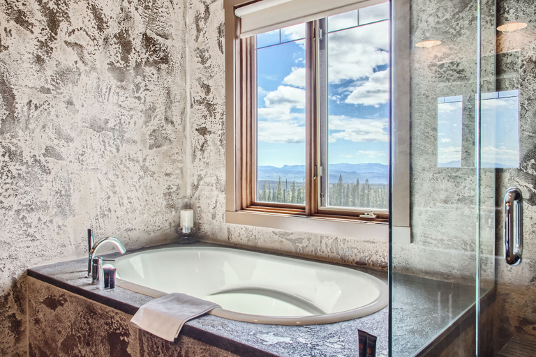 Bathroom 3, The Timbers by Okanagan Premier, Kootenay Boundary