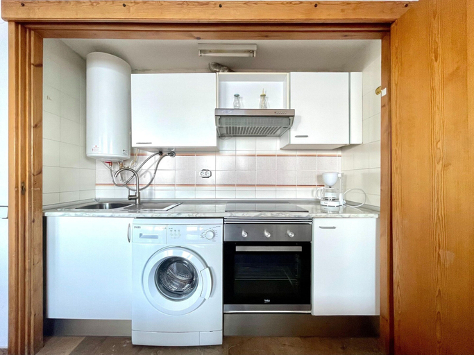 Private kitchen 2, Belvilla by OYO El Balandro, Almería