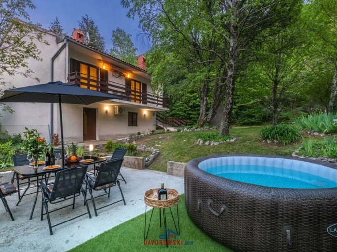 Primary image, Bergwoning Emerald Droom, Lupoglav